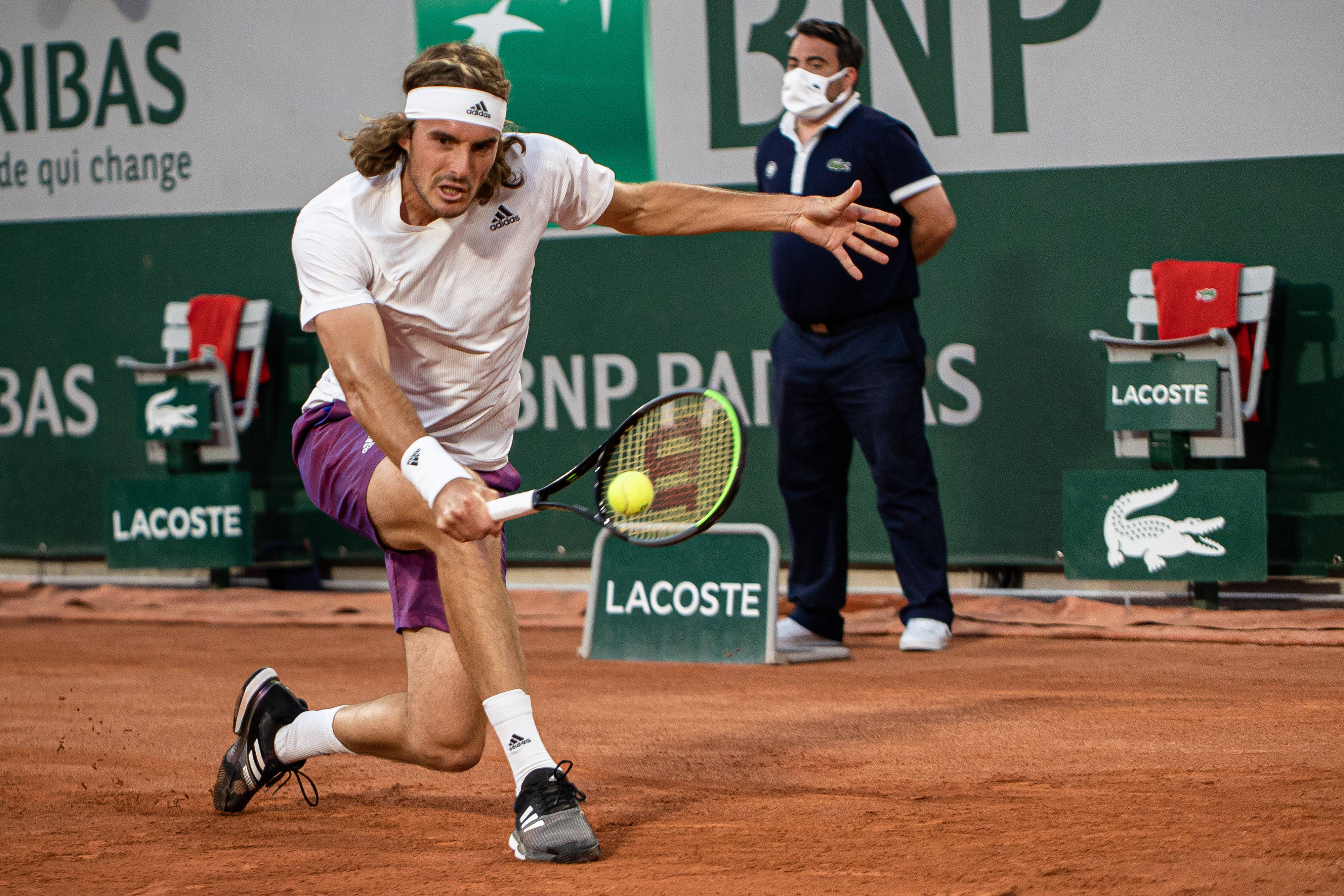 关于欧洲网球队翻盘英国网球队，西西帕斯高光表现的信息