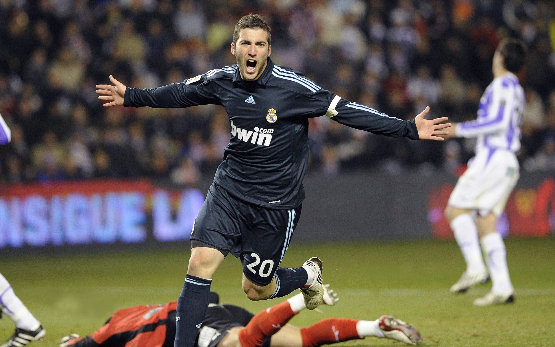 布克爆发，公牛决胜局带走广东队，一场改写格局的经典战役