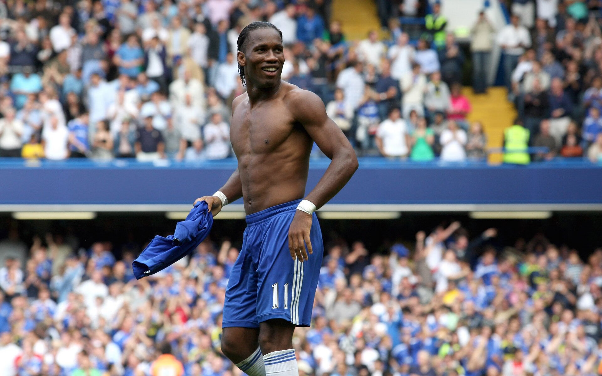 当北欧风暴席卷罗马城,哈兰德幽灵进球裁定波兰与拉齐奥的隐形战争