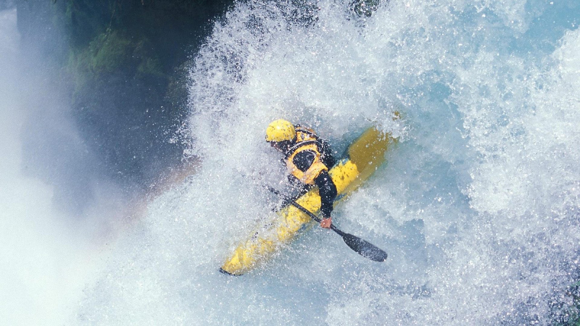 一场颠覆亚洲足坛的奇迹，印尼队完胜日本队，马琳用非主流战术书写历史